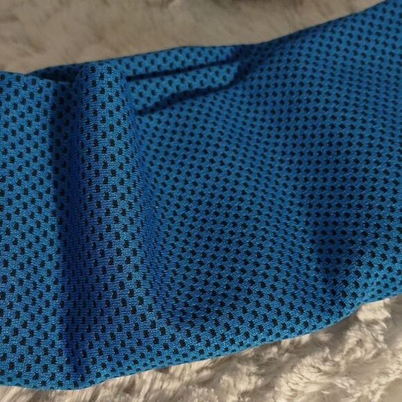 Perfect Cooling Neck Gaiter  - Picture 2 of 5